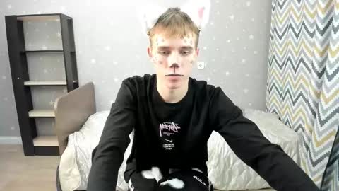 Angus online show from October 30, 2025, 7:25 pm