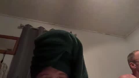 twig476 online show from November 30, 2025, 6:17 am