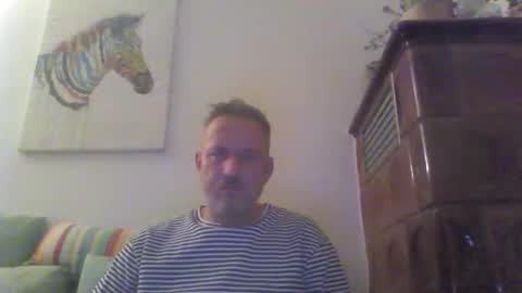Snapshot of twiga72 chatting on December 17, 2025, 6:47 pm twiga72 online show from December 17, 2025, 6:47 pm