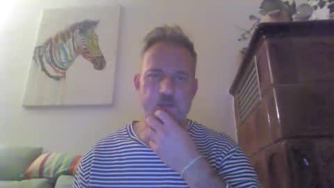 Snapshot of twiga72 chatting on December 21, 2025, 5:42 pm twiga72 online show from December 21, 2025, 5:42 pm