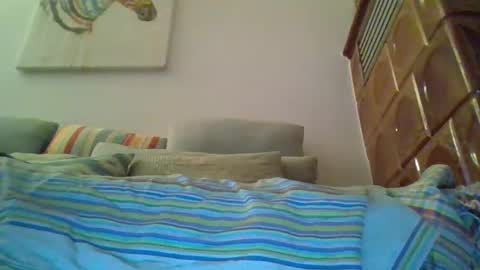 Snapshot of twiga72 chatting on February 4, 2026, 6:52 am twiga72 online show from February 4, 2026, 6:52 am