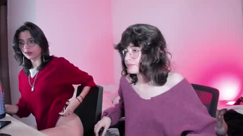 Eve  Lili online show from October 10, 2025, 11:15 pm