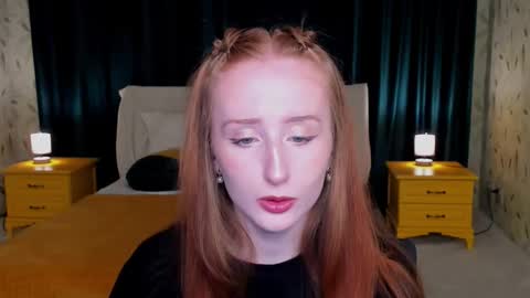 twilightserenade online show from October 17, 2025, 11:13 am