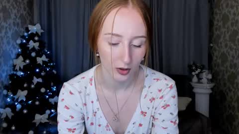 twilightserenade online show from December 2, 2025, 7:42 pm