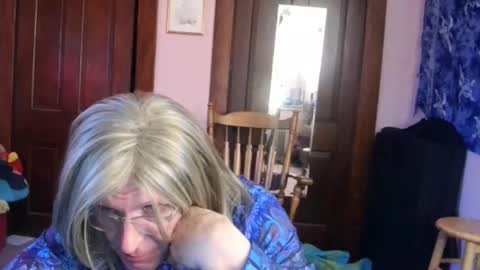 Kitten online show from January 25, 2025, 12:58 pm