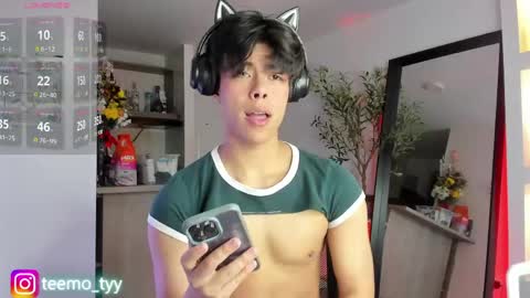 Snapshot of twink_teemo chatting on May 7, 2026, 9:42 pm twink_teemo online show from May 7, 2026, 9:42 pm