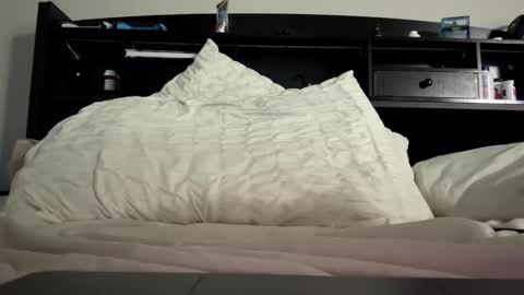 twinkgabe online show from March 13, 2026, 5:47 am