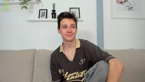 Snapshot of twinkguy_slim chatting on September 17, 2025, 4:30 pm Viego Pattel online show from September 17, 2025, 4:30 pm