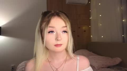 twinklefluff online show from February 27, 2026, 4:40 pm