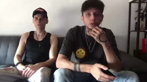 Derrick online show from January 11, 2026, 7:52 pm