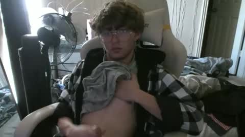 shytwink online show from January 5, 2026, 6:44 pm