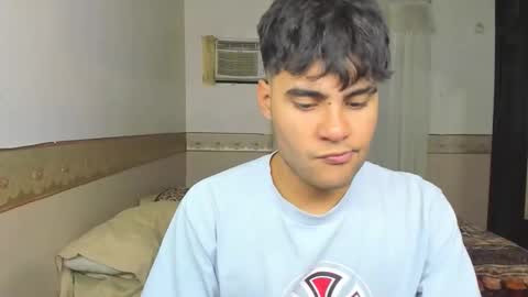 Snapshot of twinkwolf2 chatting on February 19, 2026, 1:01 am twinkwolf2 online show from February 19, 2026, 1:01 am