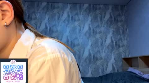 Snapshot of twivi chatting on October 9, 2025, 5:55 pm twivi online show from October 9, 2025, 5:55 pm