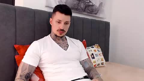 tyagodoll online show from April 18, 2026, 7:07 pm