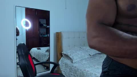 Yorquis Guzman online show from February 24, 2026, 2:09 am