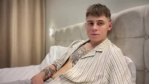 Snapshot of tyler_garrner chatting on September 10, 2025, 6:30 pm tyler_garrner online show from September 10, 2025, 6:30 pm