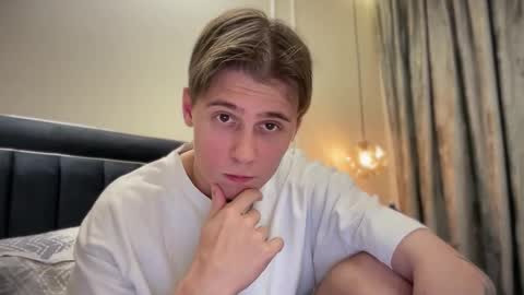 Snapshot of tyler_garrner chatting on November 2, 2025, 2:30 pm tyler_garrner online show from November 2, 2025, 2:30 pm