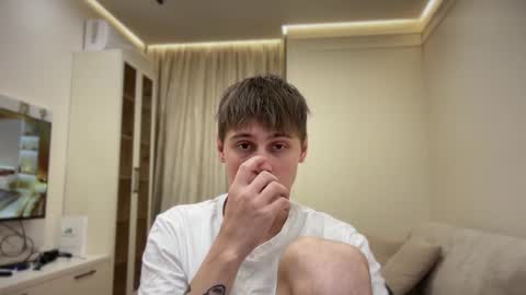 Snapshot of tyler_garrner chatting on November 3, 2025, 4:30 pm tyler_garrner online show from November 3, 2025, 4:30 pm