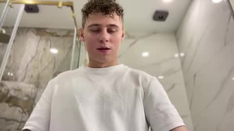 tyler_garrner online show from November 26, 2025, 5:30 am