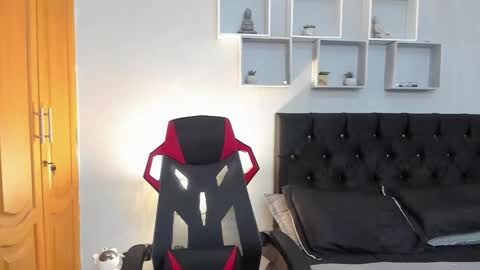 tyler_hank1 online show from March 17, 2026, 3:44 am