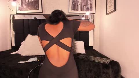       online show from September 27, 2025, 3:44 am