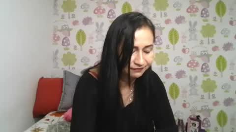 Tyna online show from April 16, 2026, 6:30 pm