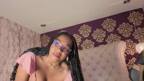 tyra fox online show from October 21, 2025, 4:13 am