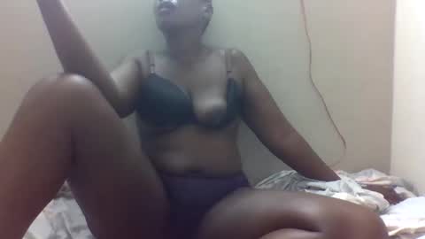 Snapshot of ugandan_quin chatting on January 12, 2025, 4:40 pm ugandan_quin online show from January 12, 2025, 4:40 pm