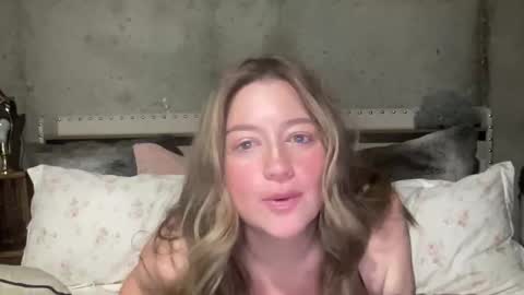 Snapshot of ughtatum chatting on November 19, 2025, 3:45 pm Tate online show from November 19, 2025, 3:45 pm