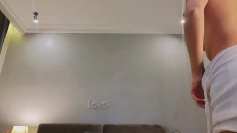 Naomi online show from October 11, 2025, 2:04 pm