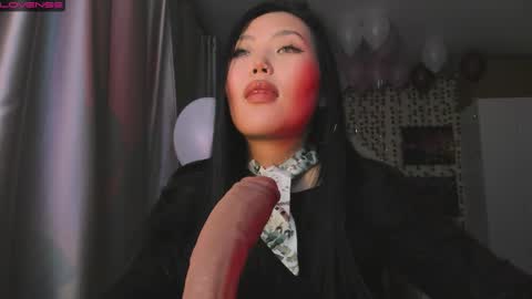 uko sa online show from November 30, 2025, 3:38 pm