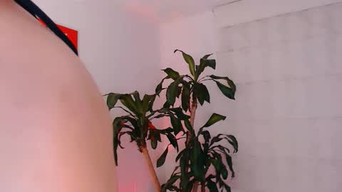 Snapshot of ulala_martina chatting on September 26, 2025, 1:31 am Martina online show from September 26, 2025, 1:31 am