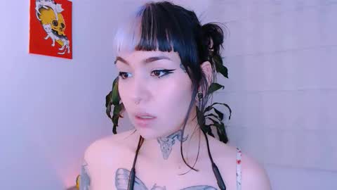 Snapshot of ulala_martina chatting on October 5, 2025, 2:43 am Martina online show from October 5, 2025, 2:43 am