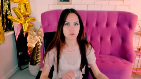 Ulia online show from September 23, 2025, 5:10 am