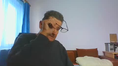 ulmeni4 online show from January 8, 2026, 12:18 pm