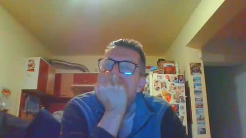 Snapshot of ulmeni4 chatting on March 27, 2026, 8:08 pm ulmeni4 online show from March 27, 2026, 8:08 pm