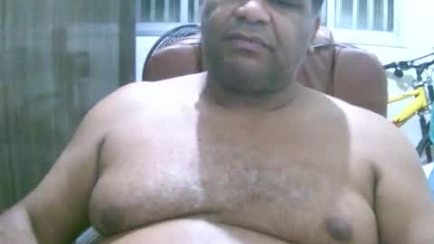 ulmo_br online show from November 5, 2025, 12:54 am