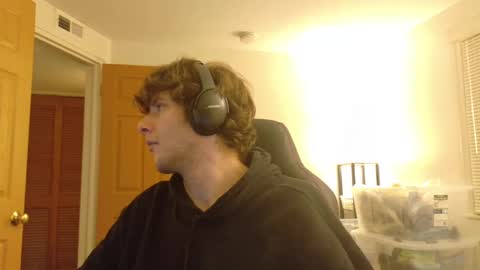 ultrakang69 online show from January 24, 2025, 11:04 am