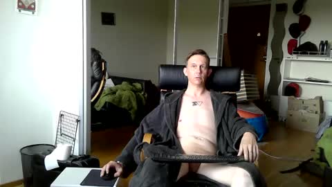 uncle_fest online show from June 2, 2026, 3:08 am