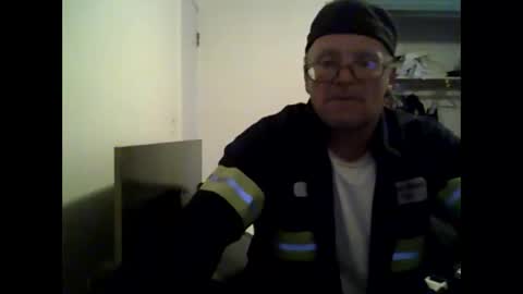 unclemuff online show from May 28, 2026, 12:19 am