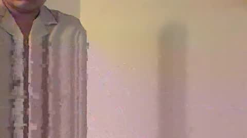 Snapshot of uncutedaustria chatting on September 25, 2025, 3:49 pm Tom online show from September 25, 2025, 3:49 pm