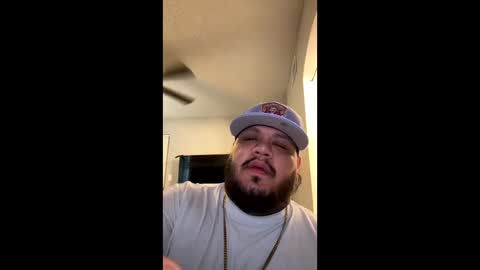 Uncut Stri8 Dad Horny online show from December 7, 2024, 6:26 pm