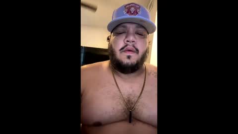 Uncut Stri8 Dad Horny online show from December 10, 2024, 2:17 pm