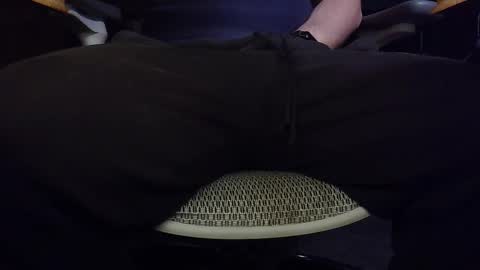 Under the desk online show from February 22, 2026, 9:13 pm