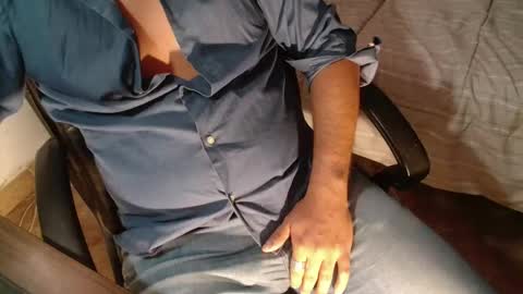 Giov online show from September 24, 2025, 7:39 pm