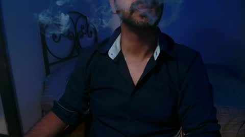 Snapshot of under_thedesk chatting on May 27, 2026, 8:17 pm Giov online show from May 27, 2026, 8:17 pm