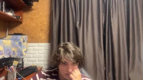 Snapshot of unholy_heat chatting on October 8, 2025, 8:28 pm Anri online show from October 8, 2025, 8:28 pm