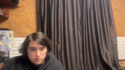 Snapshot of unholy_heat chatting on November 23, 2025, 10:42 pm Anri online show from November 23, 2025, 10:42 pm