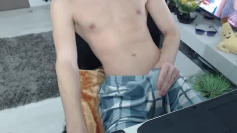Snapshot of uniqueboy22 chatting on April 6, 2026, 5:36 pm uniqueboy22 online show from April 6, 2026, 5:36 pm