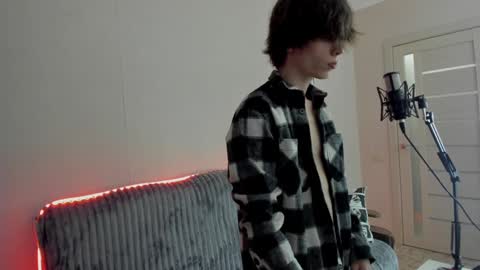 Snapshot of unitalex chatting on December 4, 2024, 8:56 am Alex online show from December 4, 2024, 8:56 am